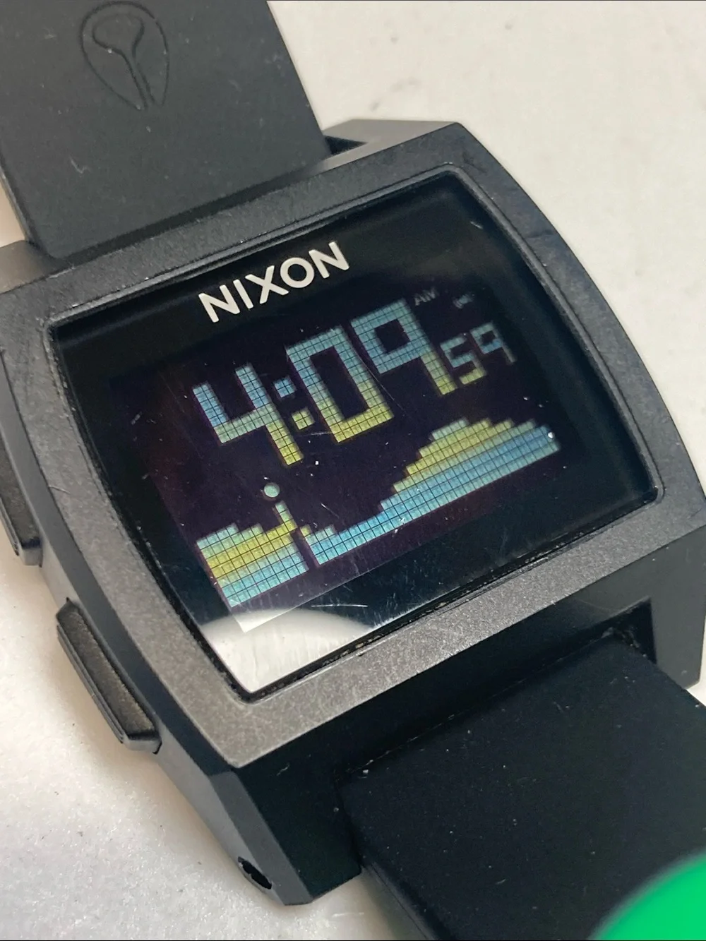 Nixon Base Tide, Rasta red green yellow color way, rare, new battery, Digital - Picture 13 of 16